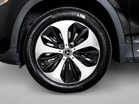 Certified 2025 Mercedes-Benz GLA 250 4MATIC image 26