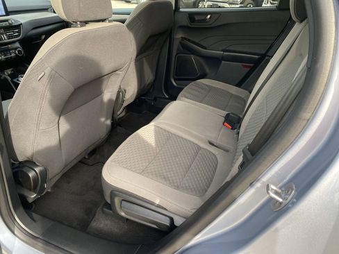 Used 2022 Ford Escape SE w/ Cold Weather Package image 18