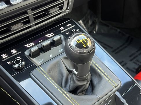 Used 2022 Porsche 911 GT3 image 28