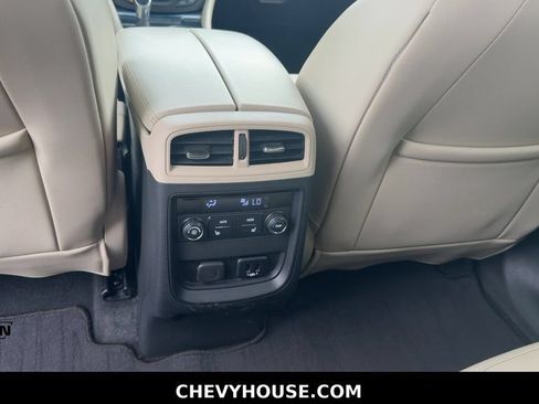 Used 2017 Buick Envision Essence FWD image 26