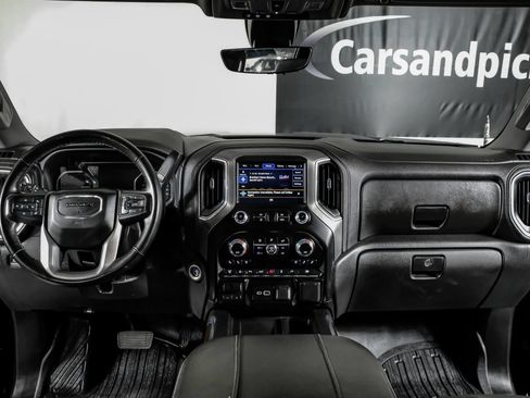 Used 2023 GMC Sierra 3500 Denali w/ Technology Package AWD/4WD image 15