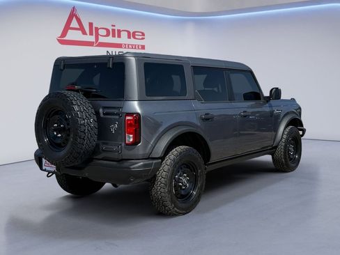 Used 2022 Ford Bronco Black Diamond image 5