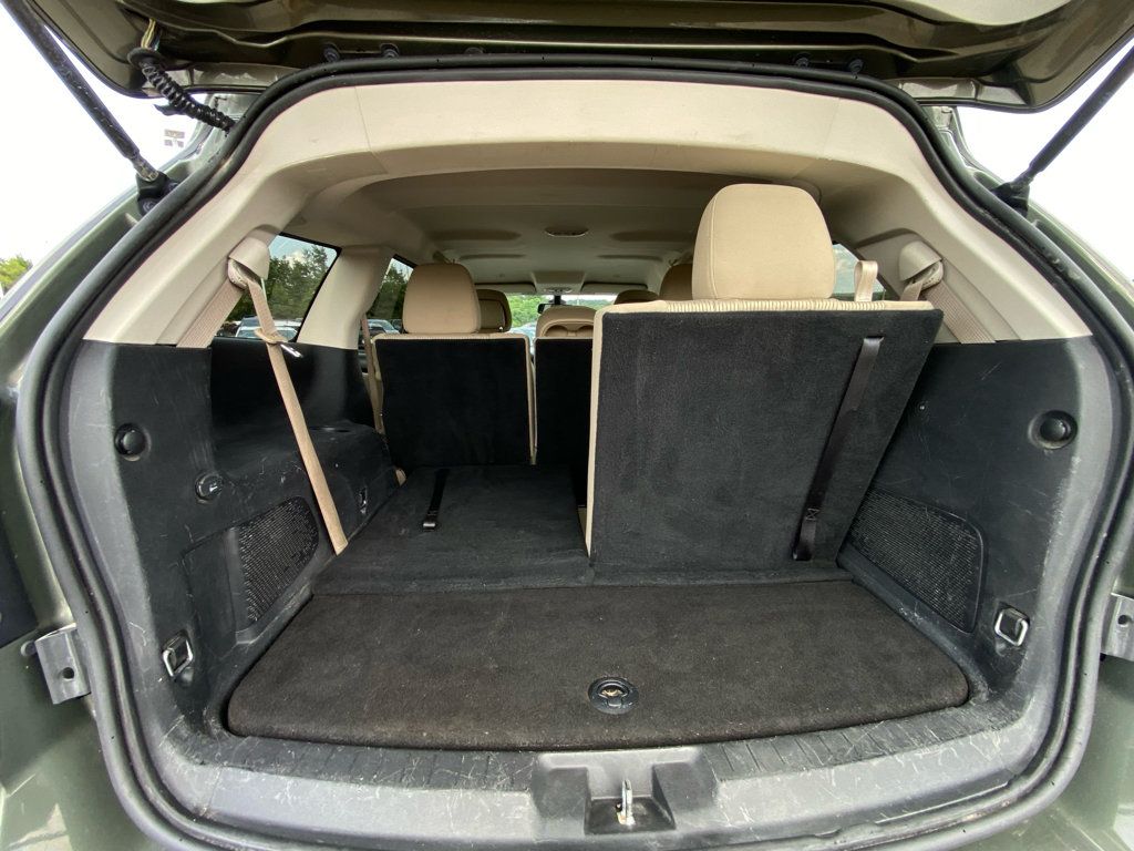 Used 2018 Dodge Journey SE FWD image 12