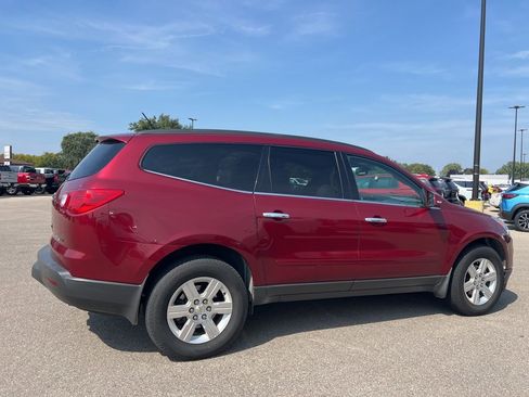 Used 2011 Chevrolet Traverse LT w/ Personal Connectivity Package image 3