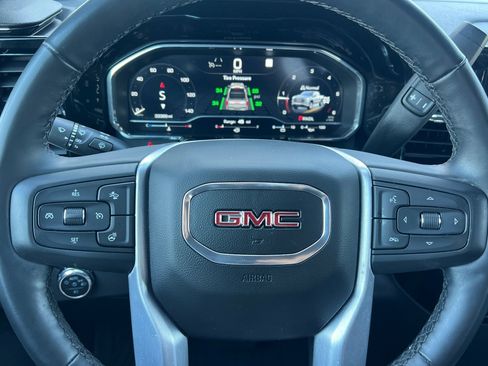 Used 2023 GMC Sierra 1500 Elevation w/ LPO, Elevation Black Package image 20