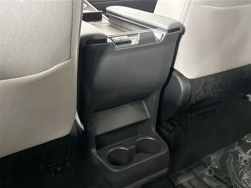 Certified 2024 Toyota Sienna LE image 32