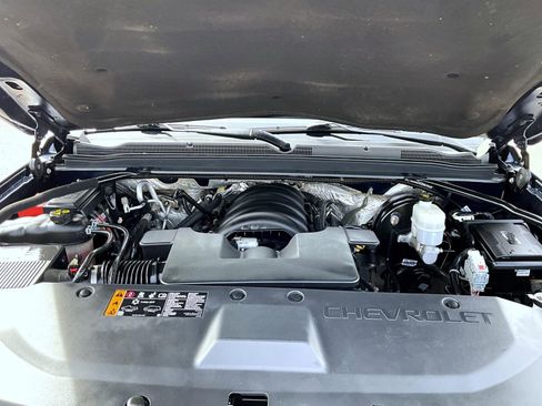 Used 2017 Chevrolet Suburban Premier image 26