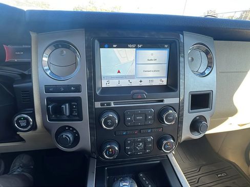 Used 2017 Ford Expedition EL Limited w/ Equipment Group 301A AWD/4WD image 16