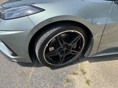 Used 2022 Chevrolet Corvette Stingray Coupe w/ Z51 Performance Package RWD image 5