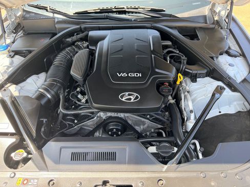 Used 2015 Hyundai Genesis 3.8 w/ Option Group 02 RWD image 23