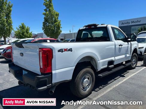 Used 2024 Ford F250 XL AWD/4WD image 3