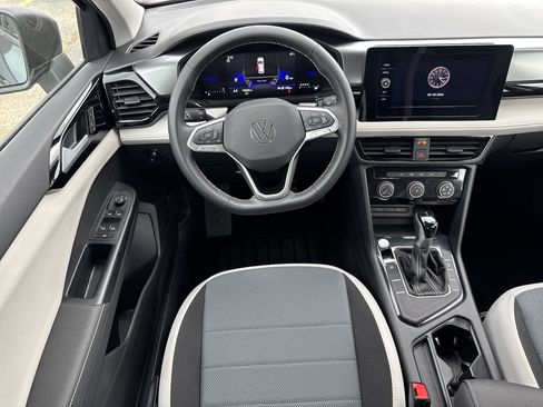 Certified 2025 Volkswagen Taos S image 7