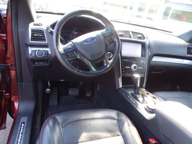 Used 2016 Ford Explorer Sport w/ Equipment Group 401A AWD/4WD image 5