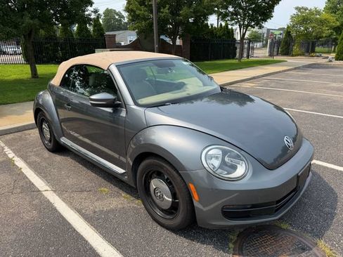 Used 2013 Volkswagen Beetle 2.5 FWD image 12