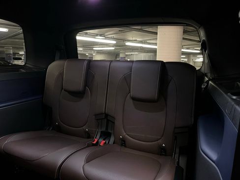 New 2025 Volkswagen ID. Buzz Pro S RWD image 22