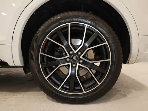 Used 2022 Audi SQ5 Premium Plus image 21