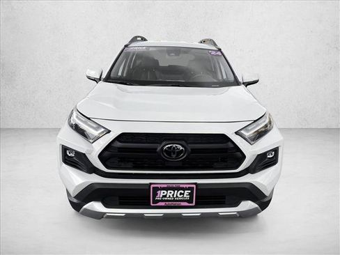 Used 2024 Toyota RAV4 Adventure AWD/4WD image 2