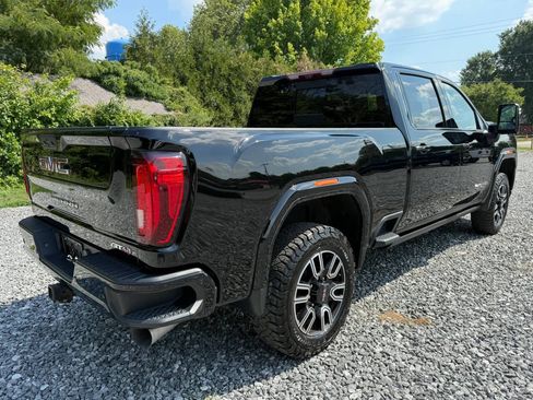 Used 2022 GMC Sierra 2500 AT4 w/ AT4 Premium Plus Package AWD/4WD image 7