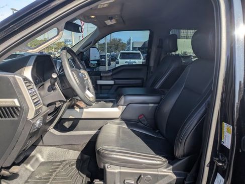 Used 2017 Ford F250 Lariat w/ Chrome Package image 15