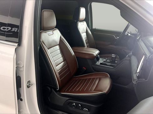 Used 2024 GMC Sierra 1500 Denali Ultimate w/ LPO, Utility Wall Package AWD/4WD image 17