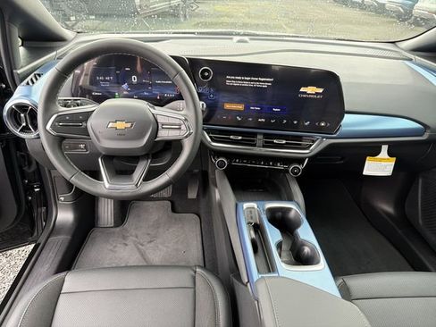 New 2026 Chevrolet Equinox EV LT FWD image 12