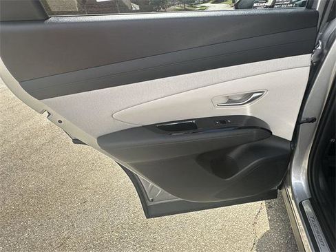 New 2025 Hyundai Tucson Limited image 21