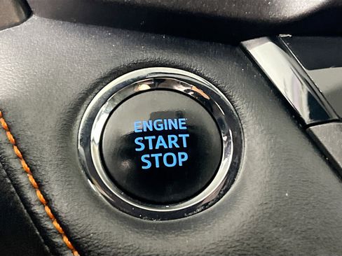 Used 2016 Toyota RAV4 SE image 24