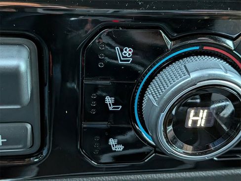 Used 2023 Chevrolet Silverado 1500 High Country image 23