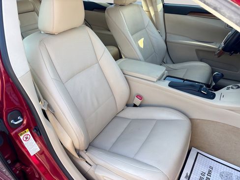 Used 2015 Lexus ES 300h w/ Navigation System Package FWD image 28