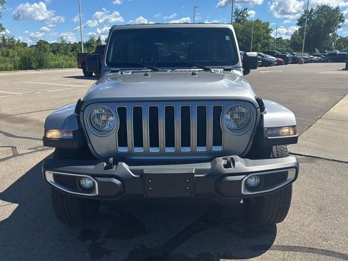 Used 2020 Jeep Wrangler Unlimited Sahara AWD/4WD image 8