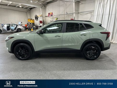 Used 2025 Chevrolet Trax ACTIV w/ Driver Confidence Package FWD image 5