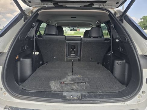 Used 2022 Mitsubishi Outlander SE AWD/4WD image 17