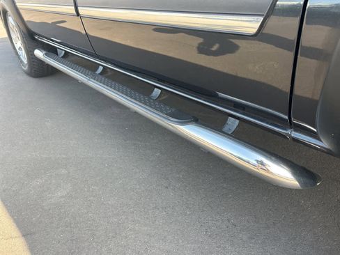 Used 2005 Chevrolet Avalanche Z71 w/ Sun And Sound Package image 16