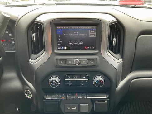 Used 2023 Chevrolet Silverado 1500 Custom image 24