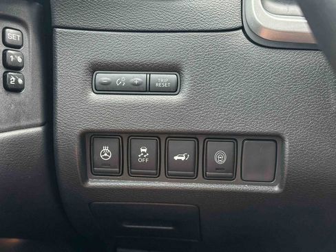 Used 2024 Nissan Murano SL FWD image 37
