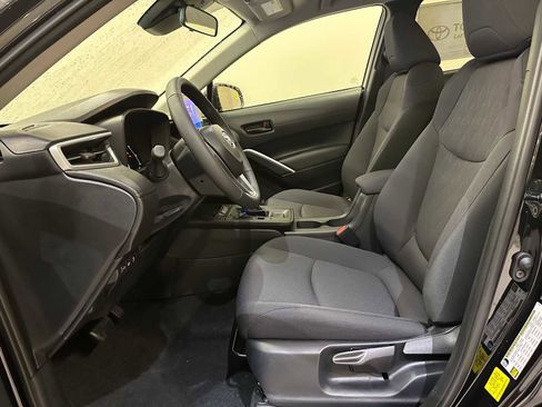 New 2026 Toyota Corolla Cross LE AWD/4WD image 20