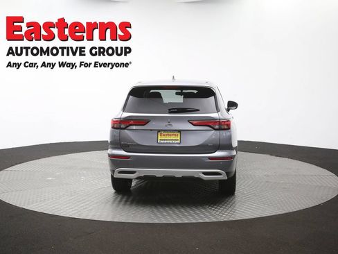 Used 2024 Mitsubishi Outlander SE AWD/4WD image 38