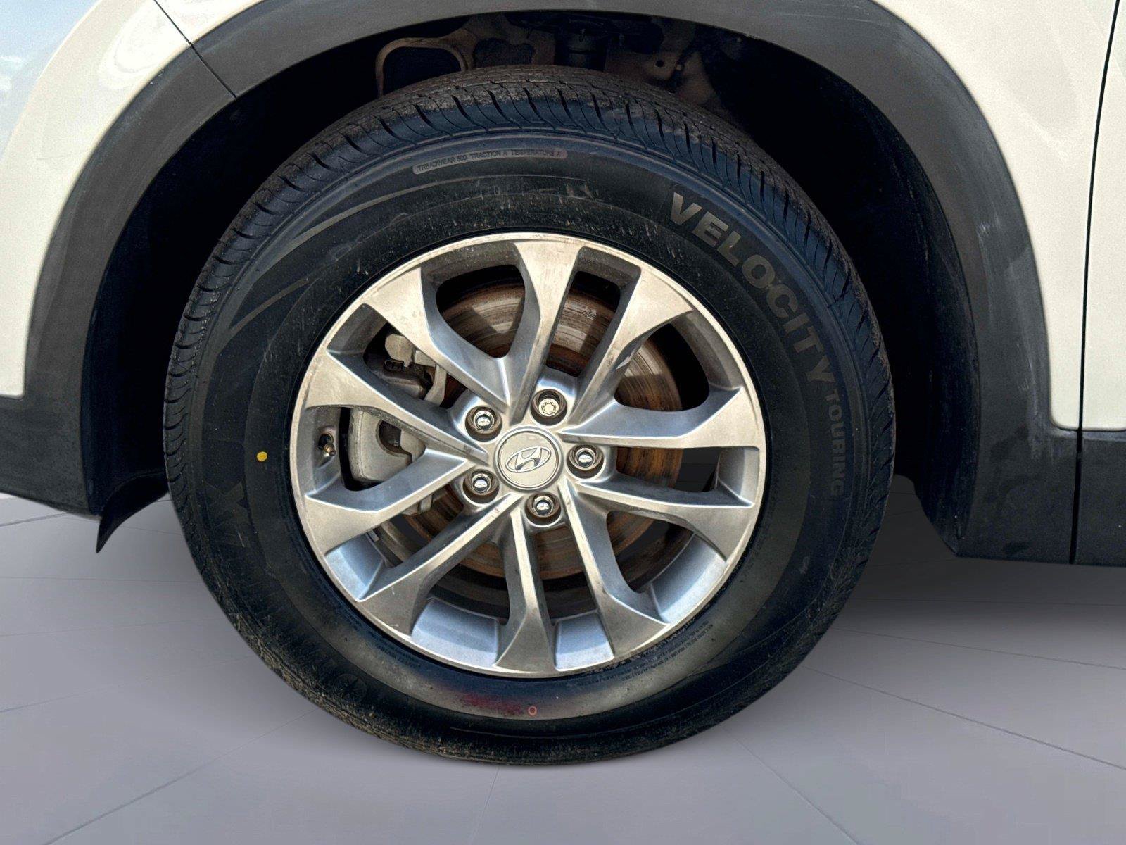 Used 2019 Hyundai Santa Fe SE FWD image 11