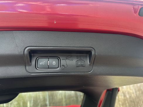 Used 2025 Ford Explorer ST AWD/4WD image 24