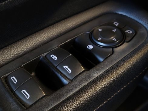 Used 2019 GMC Terrain SLE FWD image 27