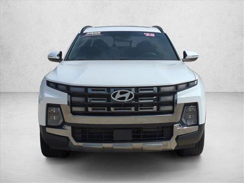 Used 2025 Hyundai Santa Cruz Limited AWD/4WD image 2