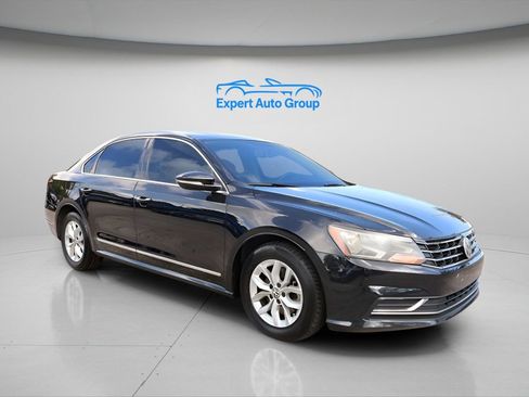 Used 2017 Volkswagen Passat 1.8T S image 5