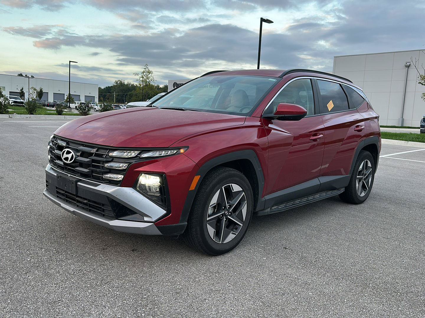 Certified 2025 Hyundai Tucson SEL AWD/4WD image 1