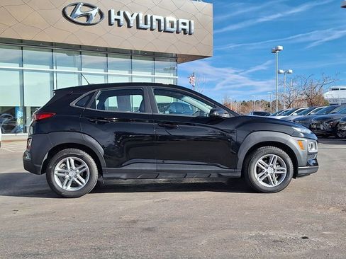 Used 2018 Hyundai Kona SE image 2