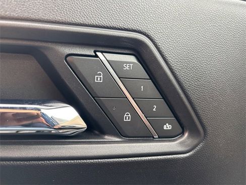 New 2025 Chevrolet Colorado ZR2 w/ Midnight Edition image 17