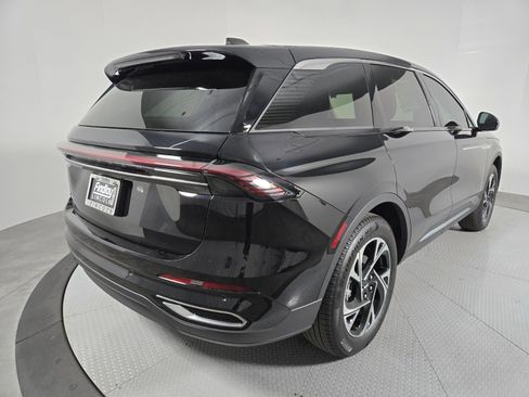 New 2026 Lincoln Nautilus Premier AWD/4WD image 4