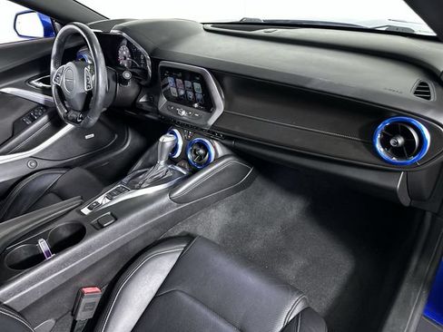 Used 2017 Chevrolet Camaro SS RWD image 30