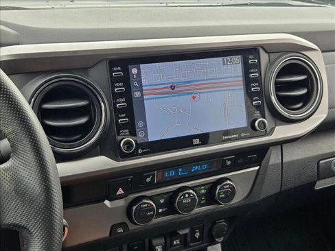Used 2021 Toyota Tacoma Limited image 11