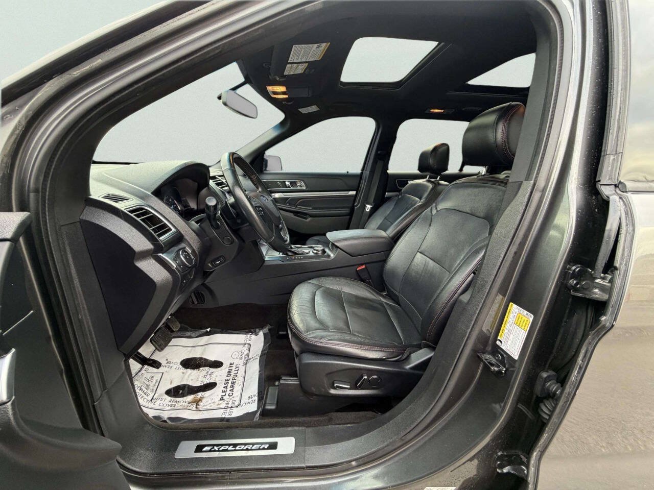 Used 2017 Ford Explorer Sport w/ Equipment Group 401A AWD/4WD image 18