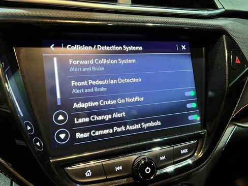 Used 2023 Chevrolet TrailBlazer RS w/ Sun and Liftgate Package image 34